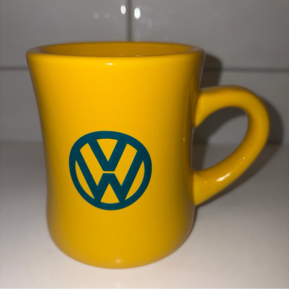 VW VOLKSWAGEN Ceramic Diner Coffee Mug Cup THICK WALLED VINTAGE Teal & Yellow